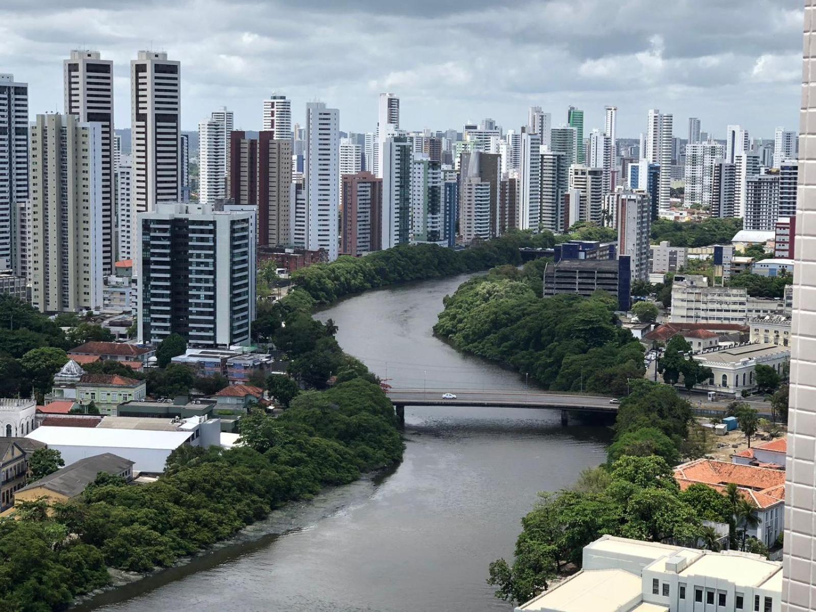 Flat Versatti - Proximo Real Hospital Port E Polo Medico Ilha Do Leite Apartamento